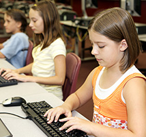 kids at computer